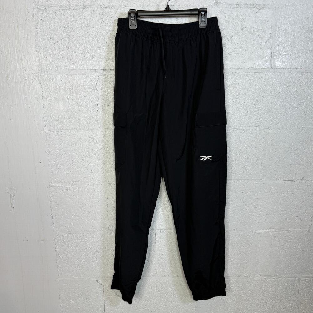 Reebok Men's Regular-Fit Uniform Cargo Pants - Black small $70